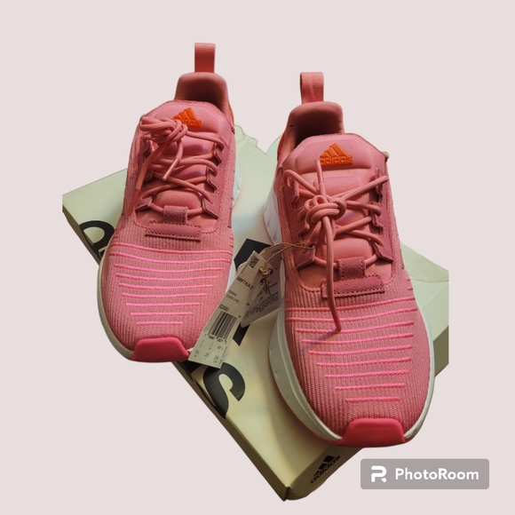 Women's size 8.5 Pink Adidas Swift Run 23 - Picture 3 of 4